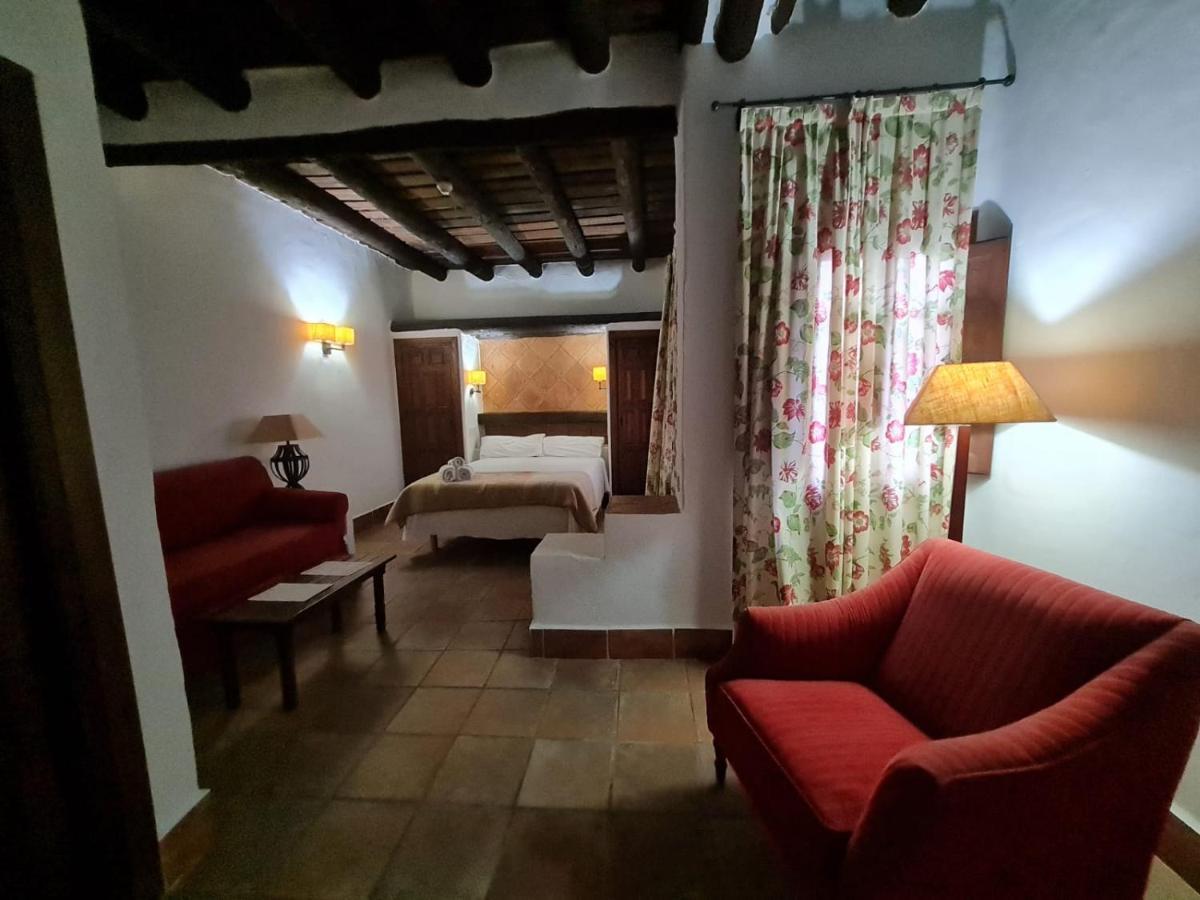 Hotel Apartamento Nueva Alcazaba Busquístar Esterno foto